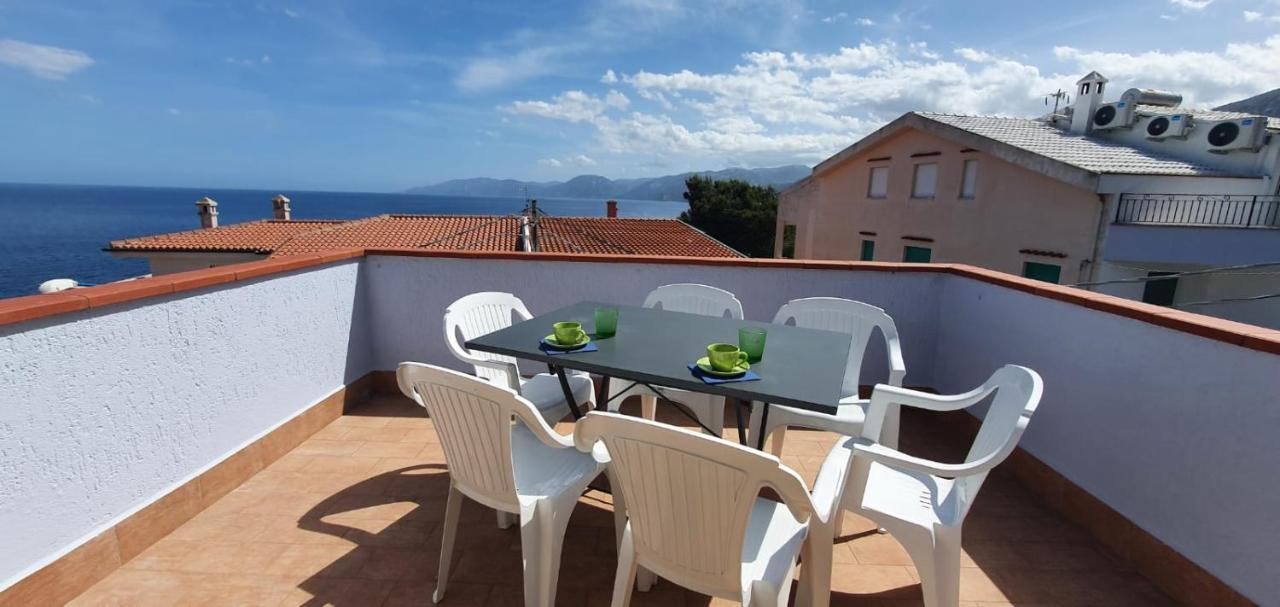 Appartamento Terrazza Vista Mare Cala Gonone Dış mekan fotoğraf